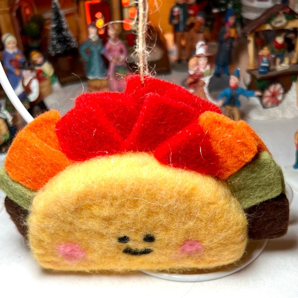 Happy Taco Felt Ornament Fun Novelty Mexican Food Taco Tuesday - Picture 5 of 9